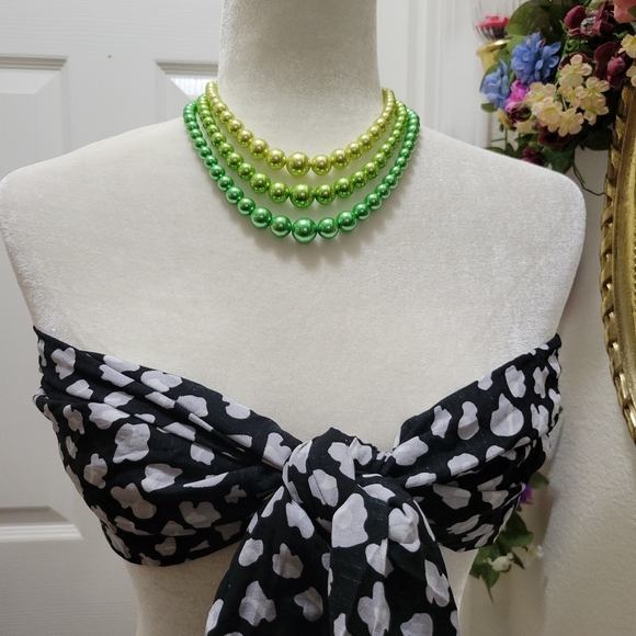 Necklace - Picture 1 of 7